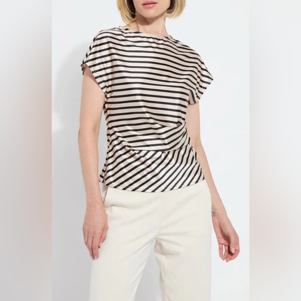 NWT Lyss’e Bruna Draped Top in Black and Cream Size Small